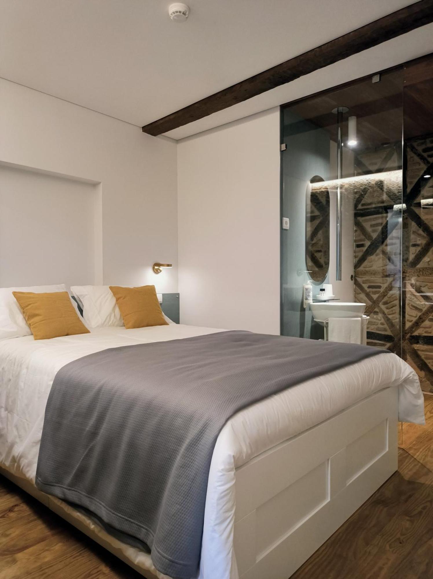 Domi Suites & Studios Guimarães Екстериор снимка