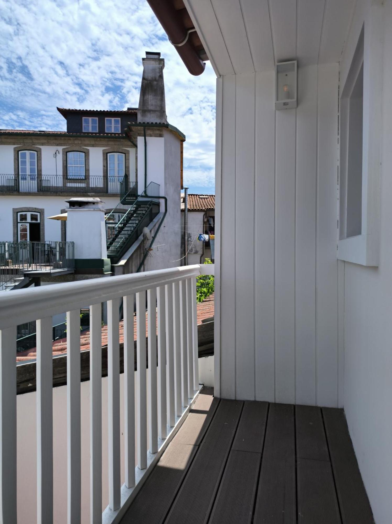 Domi Suites & Studios Guimarães Екстериор снимка
